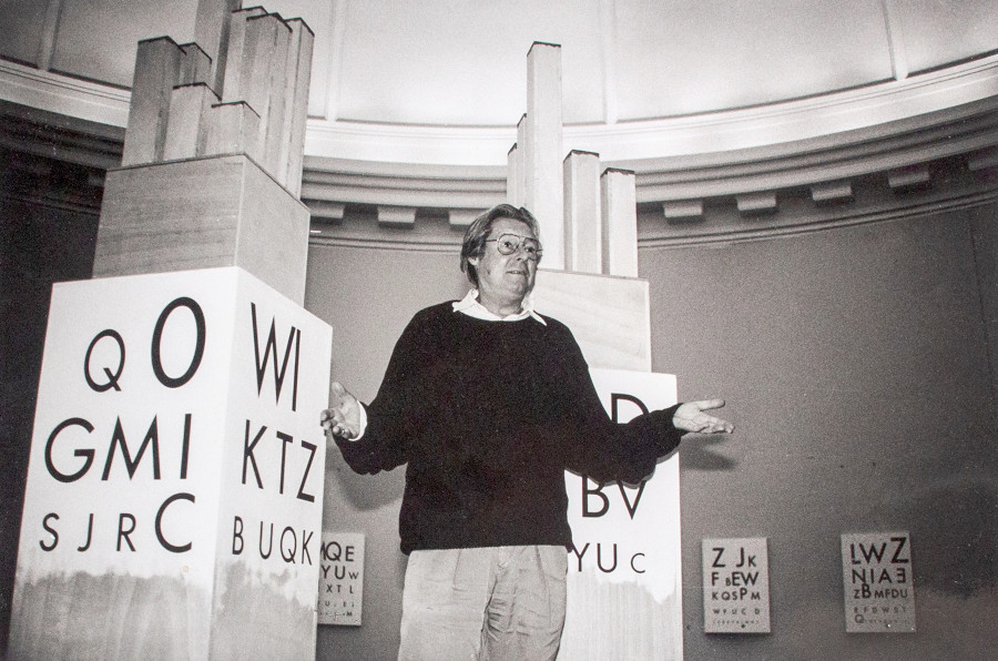 Stephan von Huene with Lexichaos, Hamburger Kunsthalle, Hamburg 1990